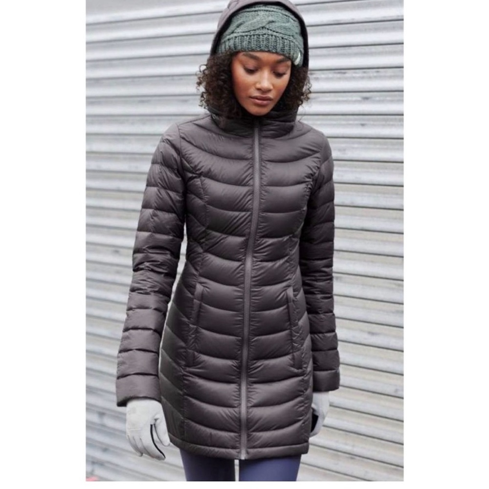 The North Face Women's Quilted Puffer Jacket - dark gray